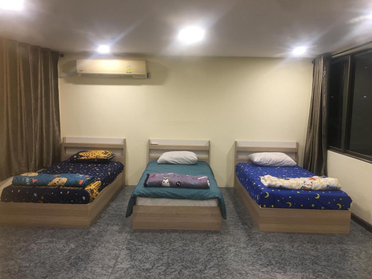 Auberge de jeunesse Gung Domitory à Pattaya Extérieur photo
